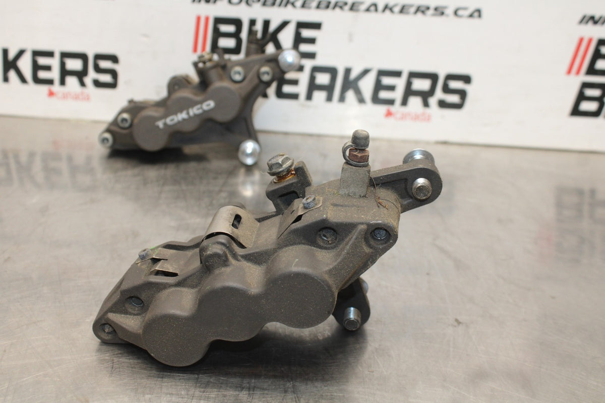 98 KAWASAKI NINJA ZX6 RIGHT LEFT FRONT BRAKE CALIPER SET PAIR CALIPERS BB870