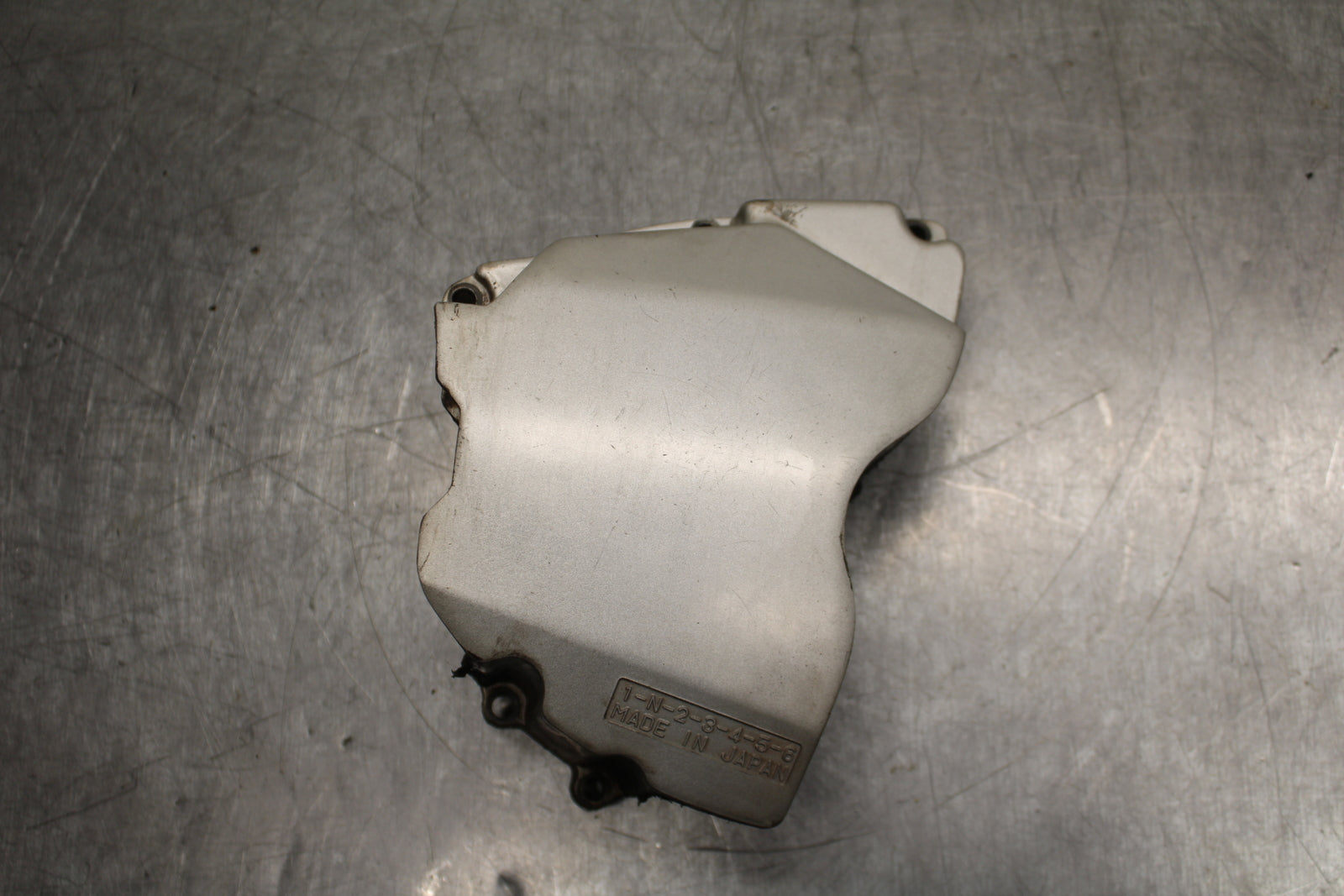 00-01 YAMAHA YZF R1 ENGINE SPROCKET COVER BB755