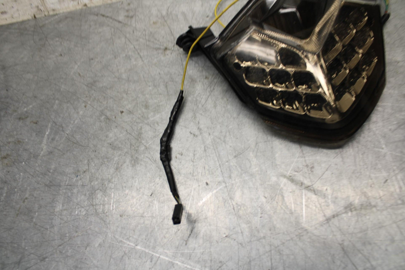 2008 Kawasaki Ninja ZX10R  AFTERMARKET INTEGRATED REAR TAIL TAILLIGHT BB524