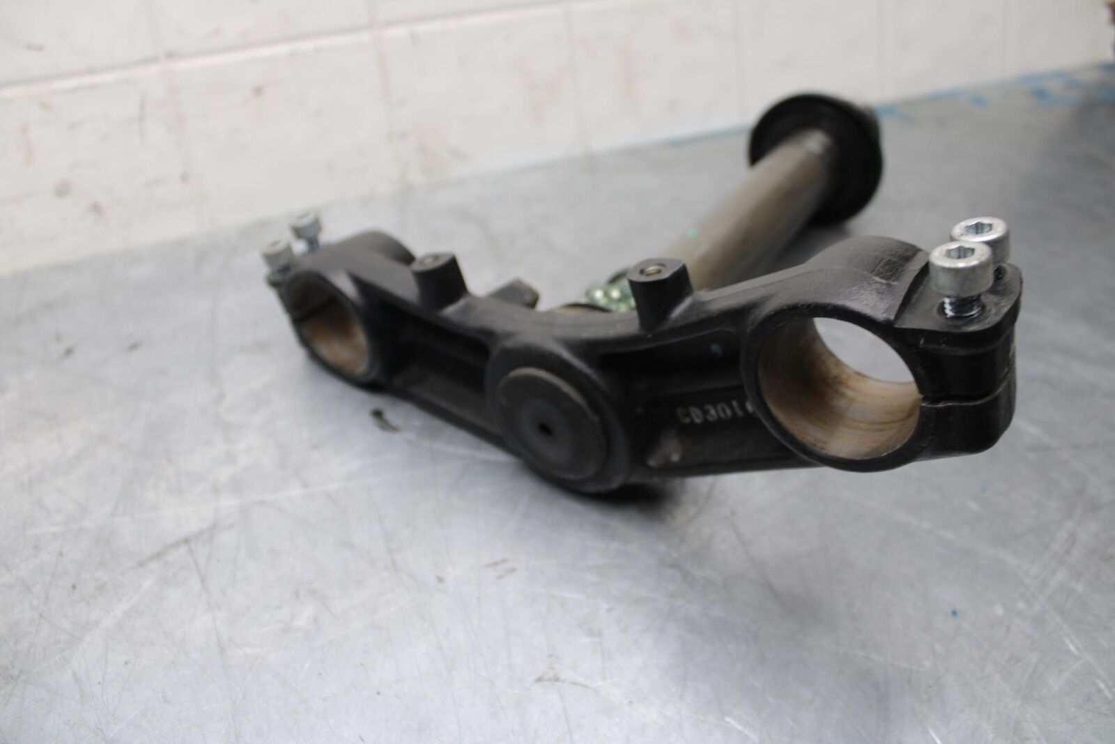 12-17 KAWASAKI NINJA 650 FRONT FORKS CLAMP LOWER TRIPLE TREE STEM BB470