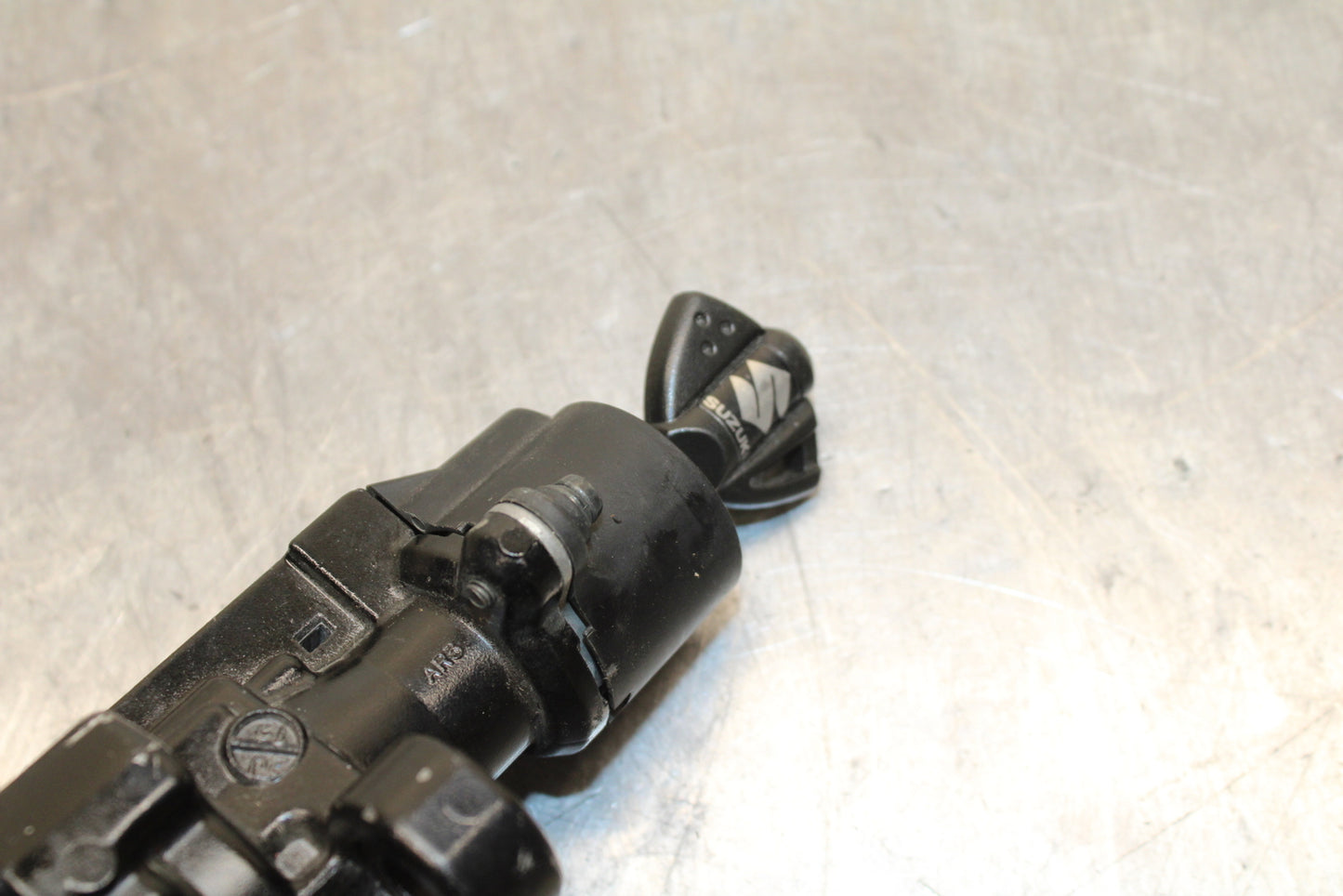 11-17 SUZUKI GSXR600 IGNITION LOCK W KEY BB132