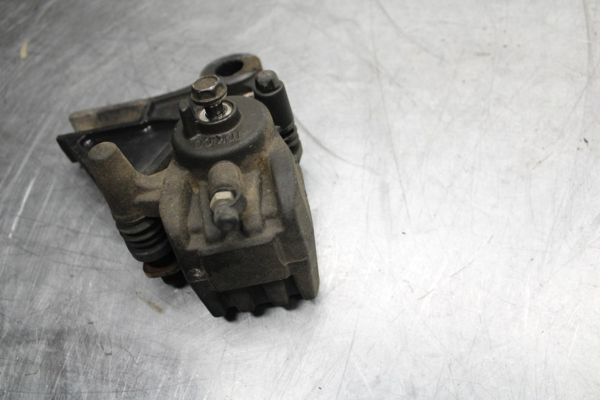 11-14 KAWASAKI VERSYS 650 LE 650C REAR BACK BRAKE CALIPER W MOUNT BRACKET BB498