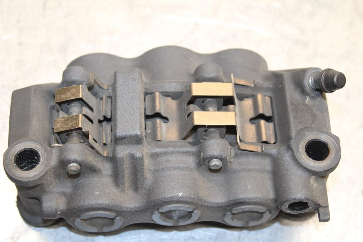 2007 Yamaha YZF R1 RIGHT LEFT FRONT BRAKE CALIPER SET PAIR CALIPERS BB575