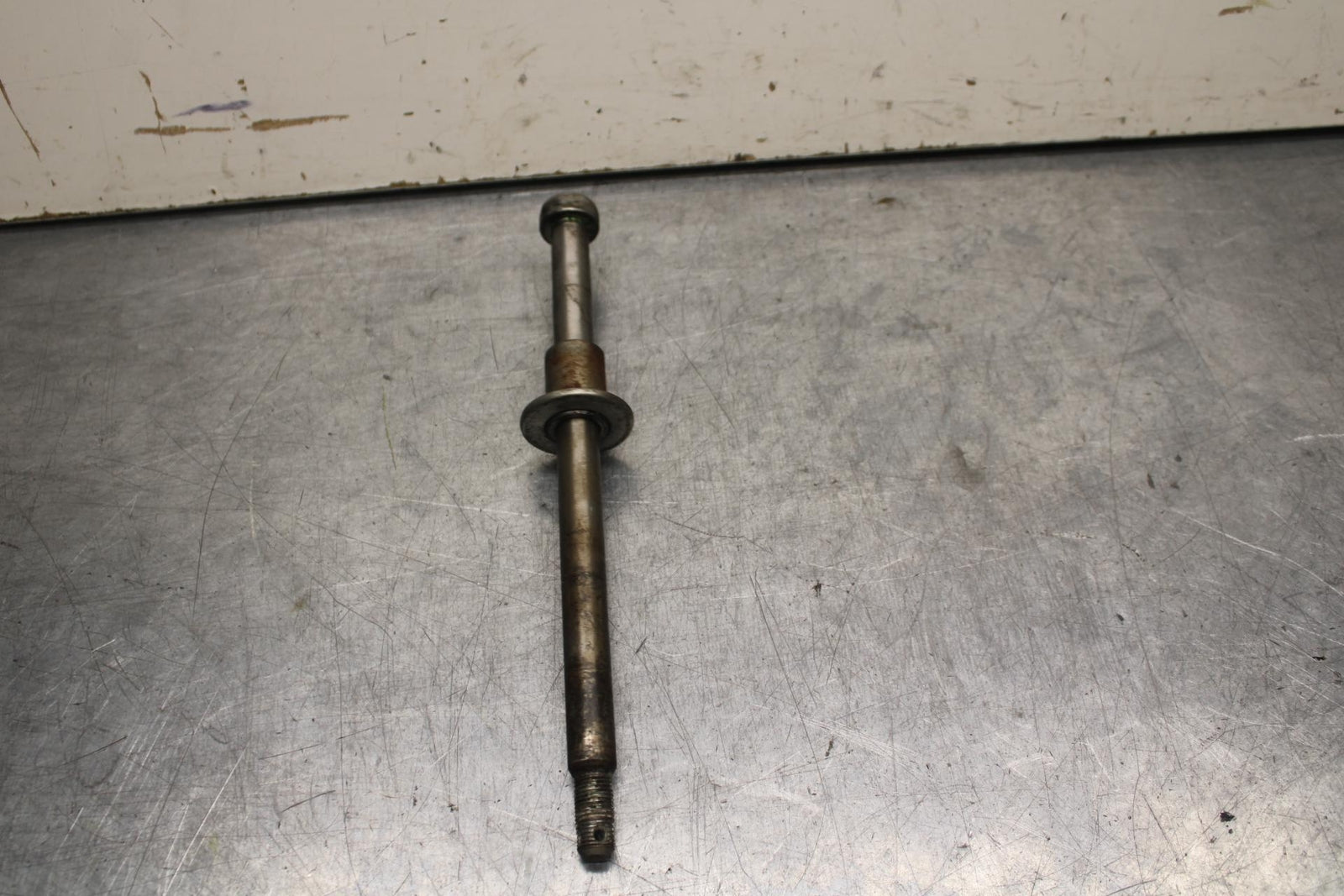 80-81 SUZUKI GS1000GL FRONT WHEEL RIM AXLE PIVOT BOLT BB103