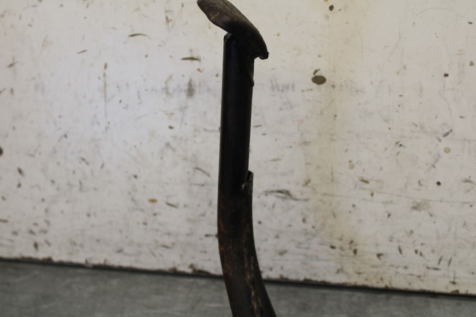 85-86 SUZUKI MADURA 1200 CENTER MAIN STAND  BB691