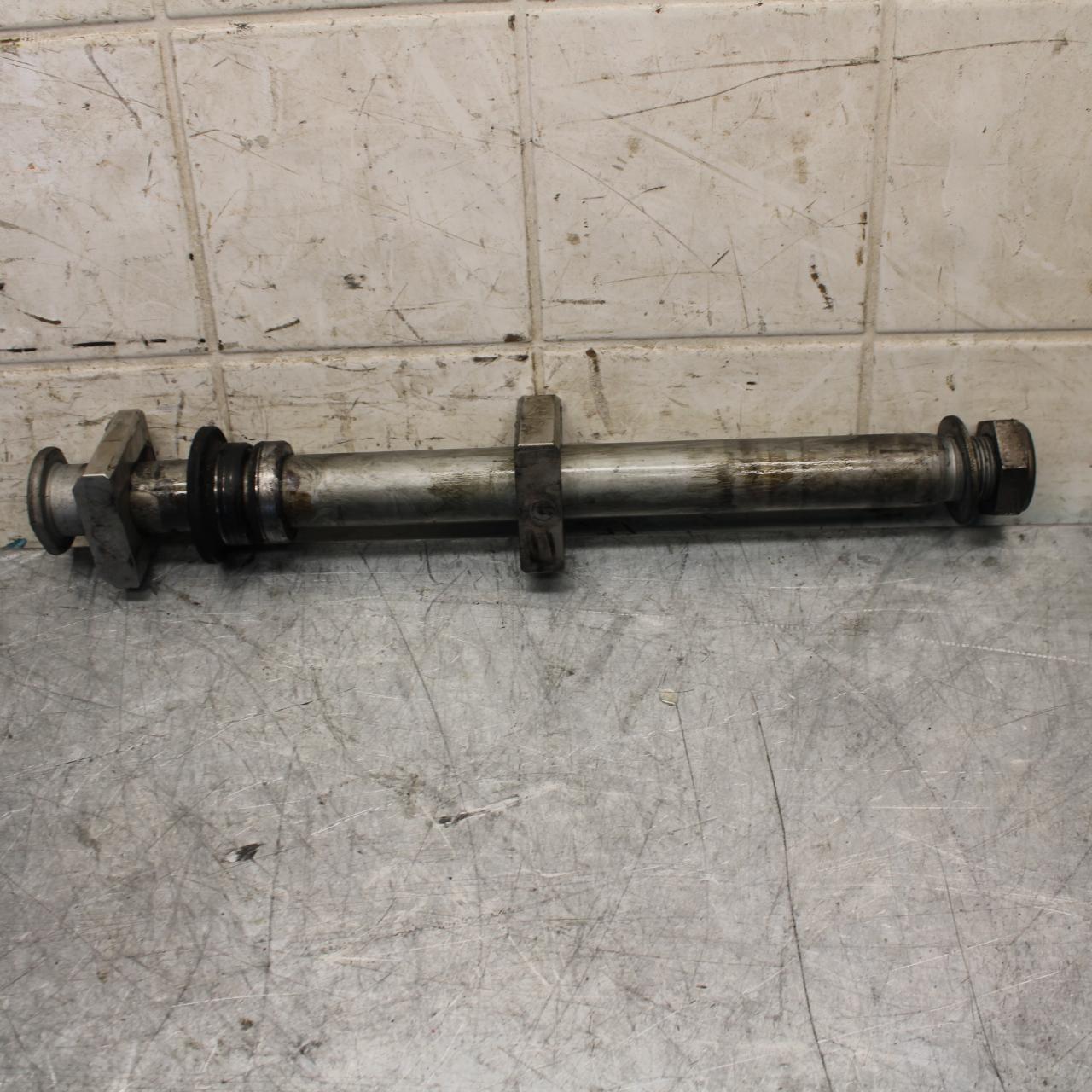 2016 Honda CBR1000RR REAR AXLE WHEEL RIM PIVOT BOLT AXEL 42301-MFL-000 BB530