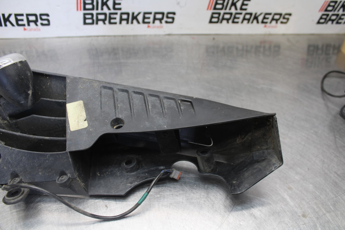 22 HARLEY-DAVIDSON PAN AMERICA 1250 LEFT MID SIDE FAIRING COWL & LIGHT BB9