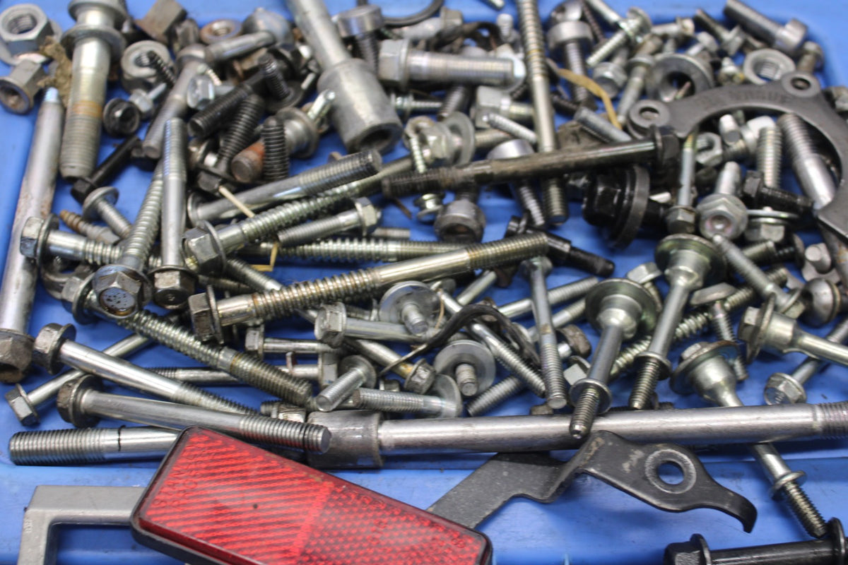 05-06 HONDA CBR600RR MOUNTING BOLTS HARDWARE SCREWS BB893