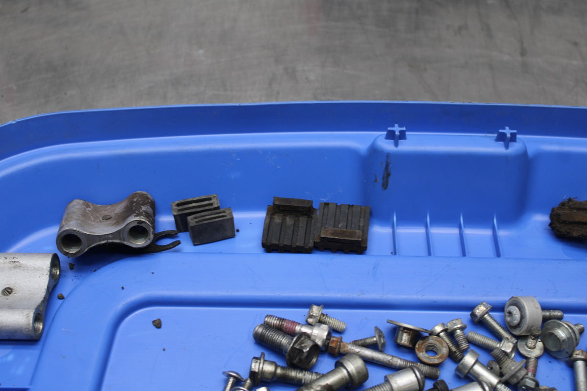 13-16 KTM 390 DUKE MOUNTING BOLTS HARDWARE MOTOR SCREWS BB815
