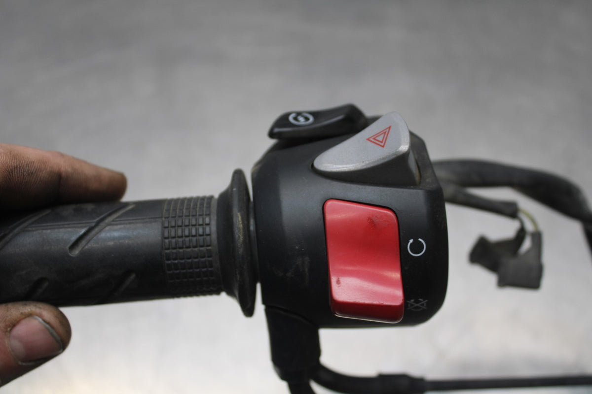 18 HONDA CB500F RIGHT CLIP ON HANDLE KILL OFF START SWITCH SWITCHES BB860