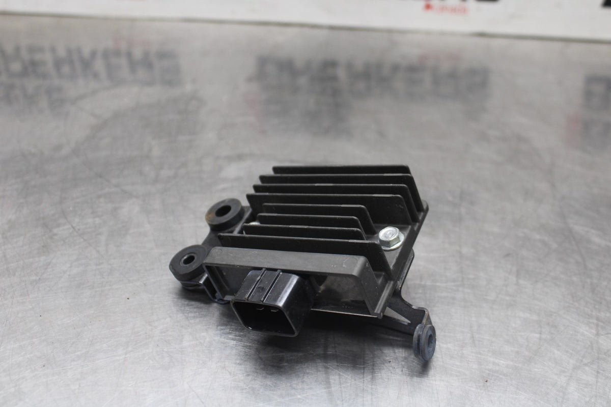 23 KAWASAKI Z900RS RECTIFIER VOLTAGE REGULATOR BB935