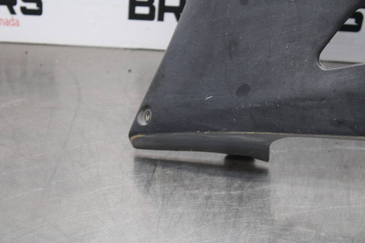 04-06 YAMAHA YZF R1 LEFT LOWER BOTTOM BELLY SIDE FAIRING COWL BB432