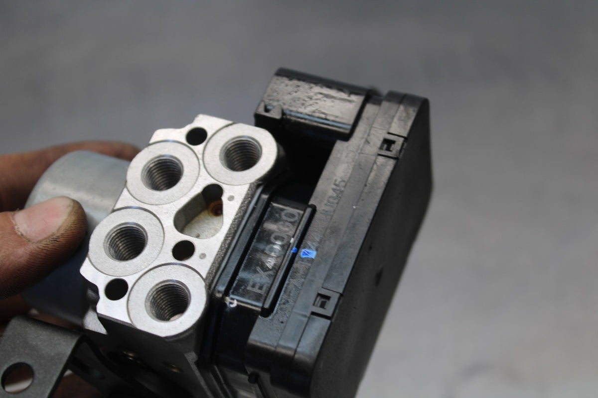 18-23 KAWASAKI NINJA 400 EX400 ABS ABS PUMP UNIT MODULE BB192