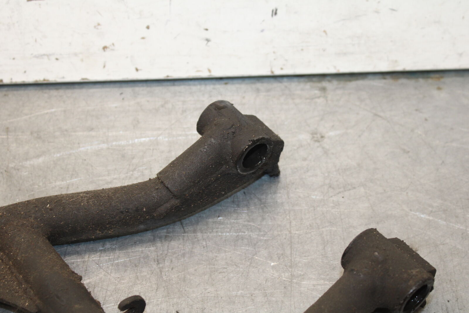 85-86 SUZUKI MADURA 1200 CENTER MAIN STAND  BB691