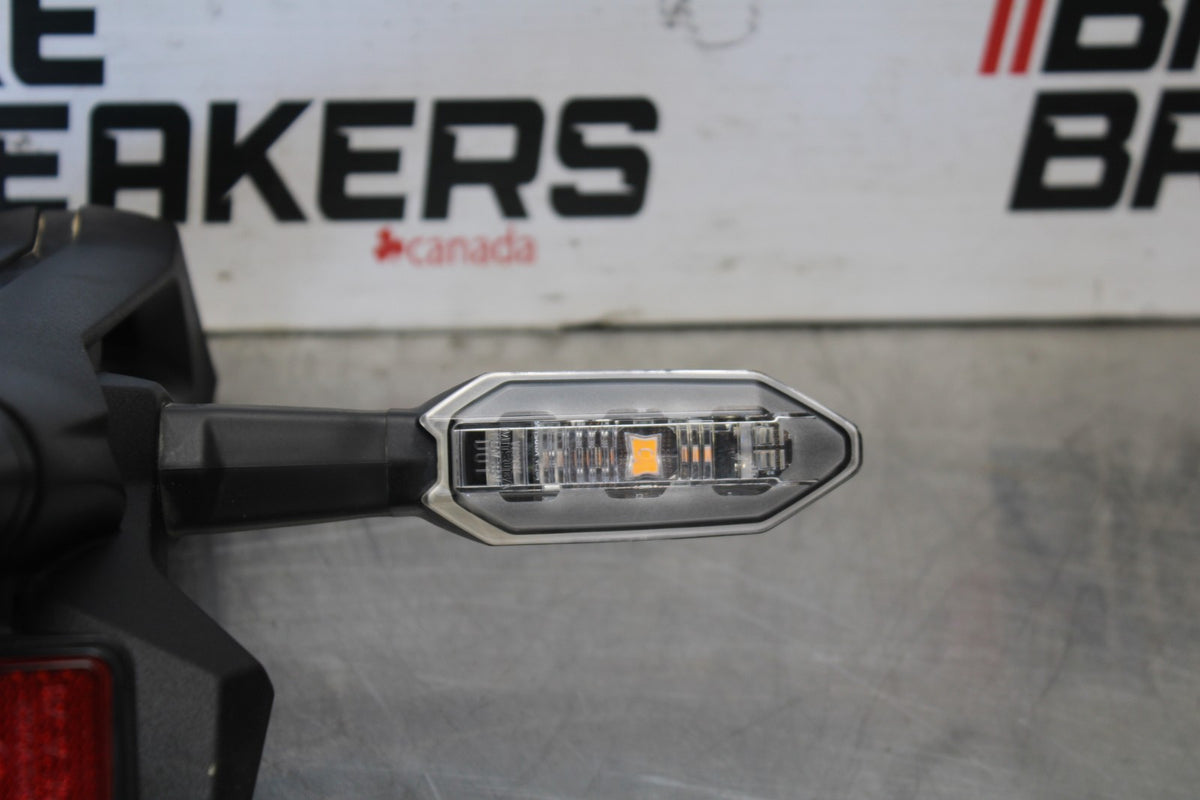 22 KAWASAKI NINJA ZX6R ZX636 ABS 40TH ANNIVERSARY REAR BACK FENDER LIGHTS BB911
