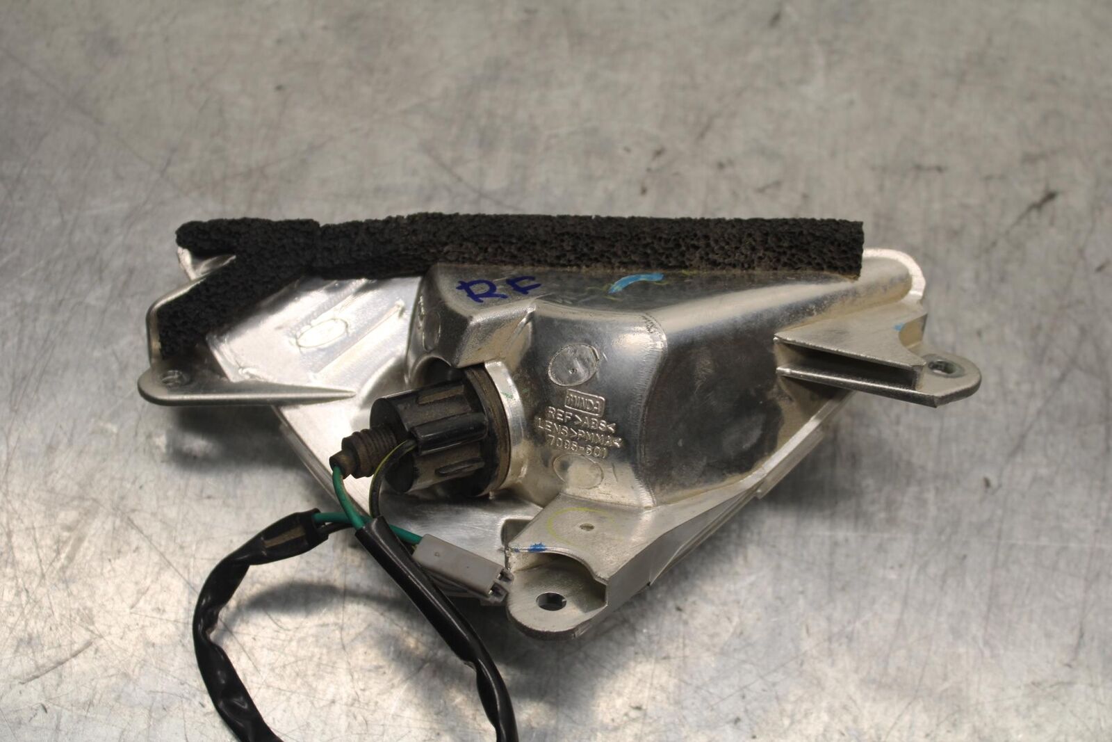 17-20 KAWASAKI NINJA EX650 ABS RIGHT FRONT TURN SIGNAL LIGHT INDICATOR BB88