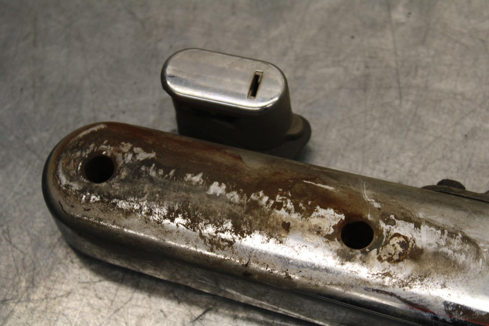 2005 Kawasaki Vulcan 1500 VN1500N Classic REAR BACK FENDER SUPPORT FRAME BB576