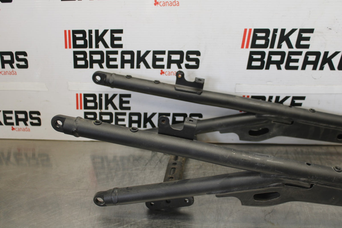 15-17 YAMAHA FJ09 REAR SUBFRAME BACK SUB FRAME BB906