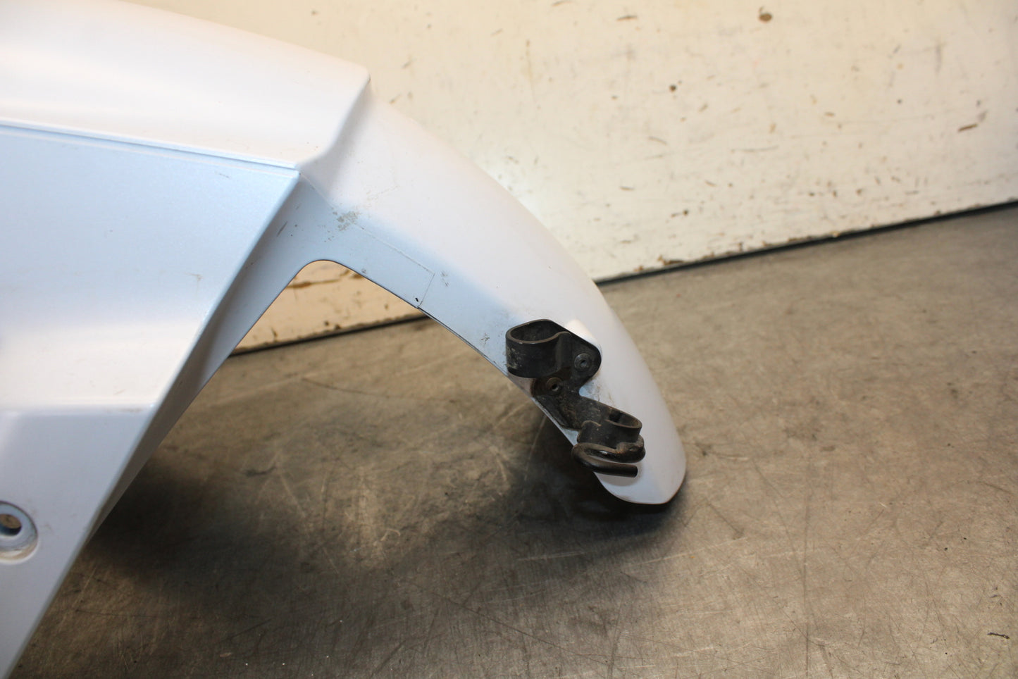 13-18 KAWASAKI NINJA ZX6R FRONT WHEEL FENDER COWL FAIRING BB682