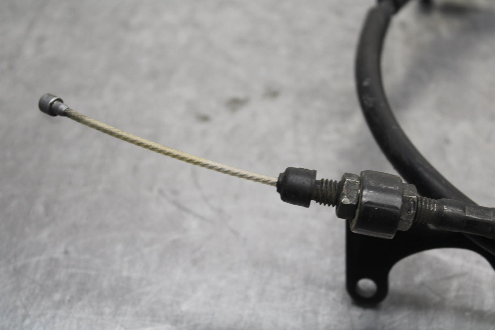 08-16 YAMAHA YZF R6 CLUTCH CABLE LINE BB131
