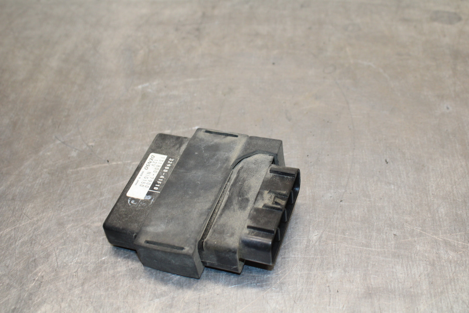 04 SUZUKI INTRUDER 800 ECU COMPUTER CONTROLLER UNIT BLACK BOX ECM CDI BB758