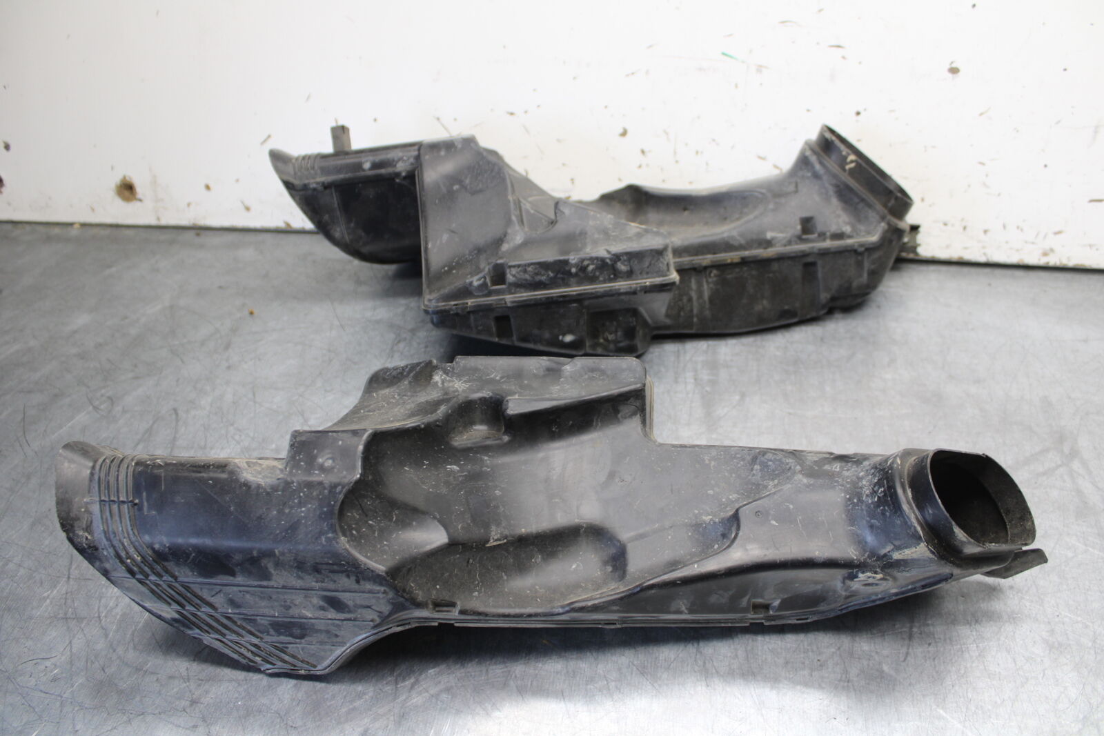 06-07 SUZUKI GSXR 600 RIGHT LEFT AIR INTAKE DUCTS BB243