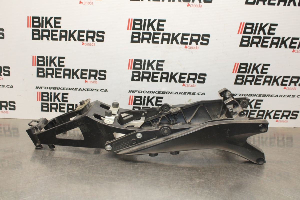 06-07 SUZUKI GSXR 600 REAR SUBFRAME BACK SUB FRAME BB845