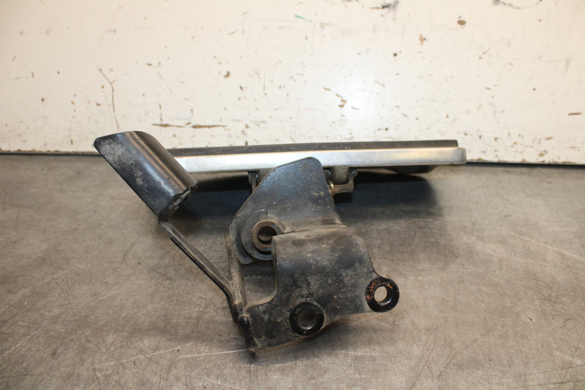14-15 YAMAHA V STAR 1300 XVS1300CT TOURER RIGHT FRONT FOOT REST PEG STEP BB722