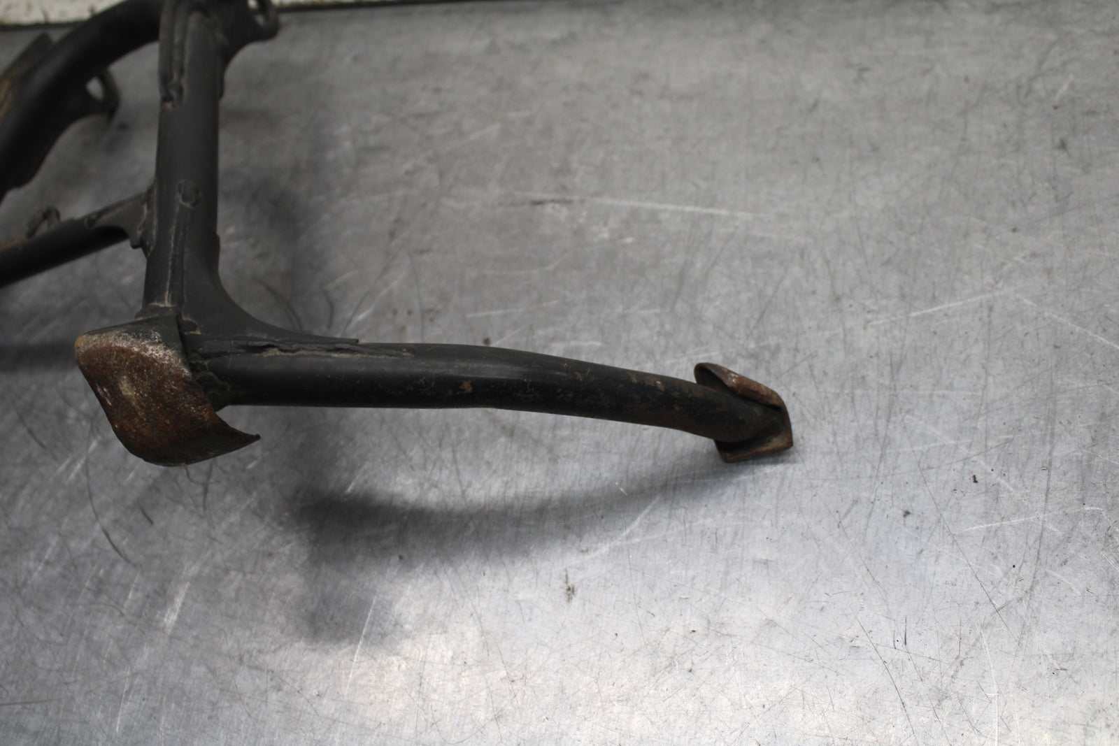 79-82 HONDA CB650 CENTER MAIN STAND BB107