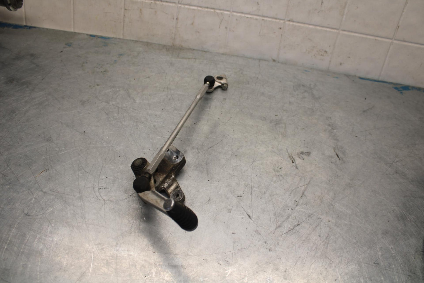 06-07 SUZUKI GSXR750 SHIFTER LINKAGE SHIFT LINK PEDAL BB424