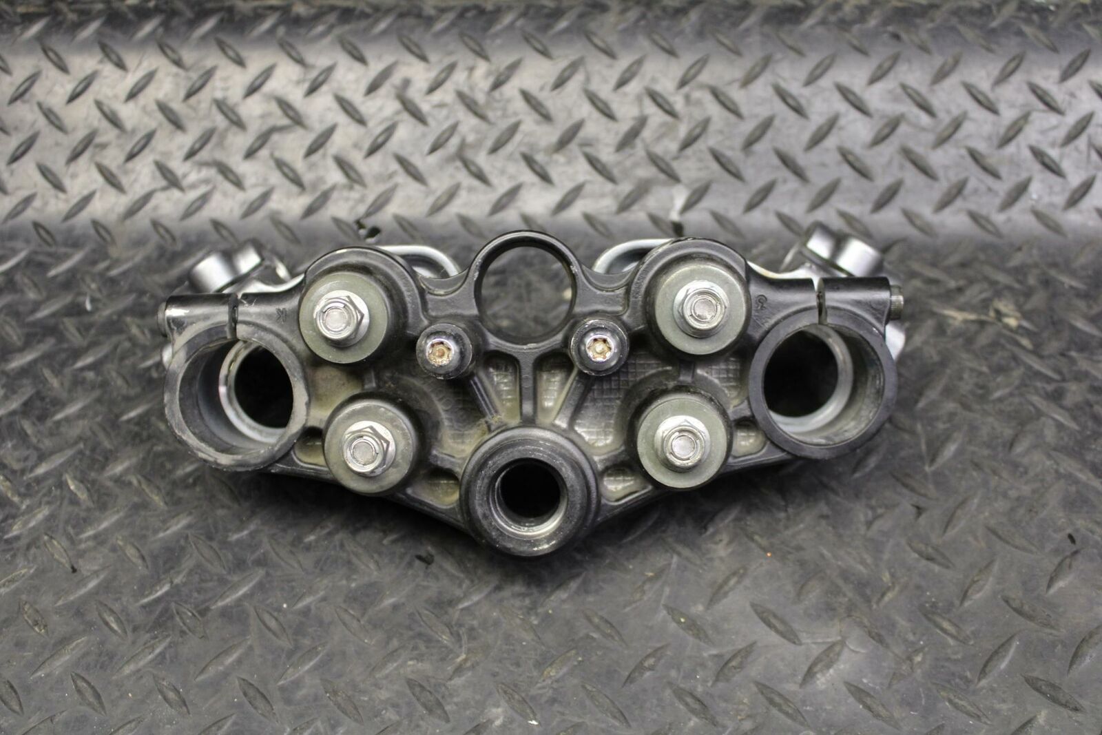 05-06 SUZUKI KATANA 750 GSX750F FORKS UPPER TRIPLE TREE CLAMP RISERS BB166