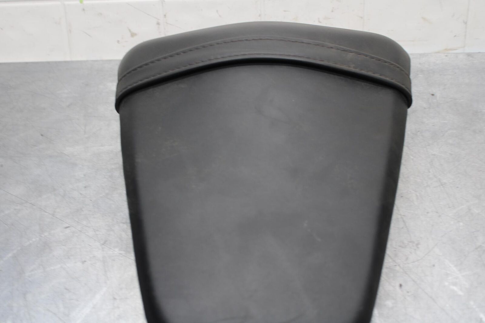 19-21 YAMAHA YZF R3 REAR BACK PASSENGER TANDEM SEAT PAD SADDLE  BB588