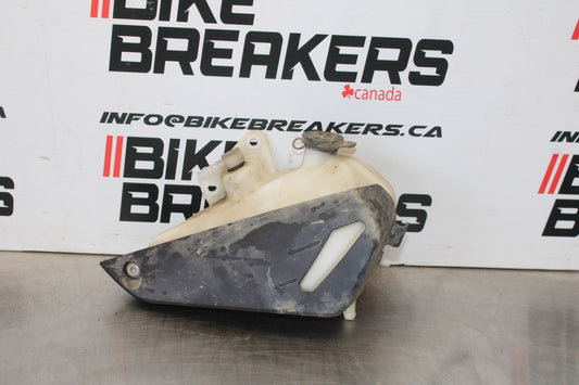 15 TRIUMPH TIGER 800 COOLANT WATER TANK RESERVOIR BOTTLE BB873