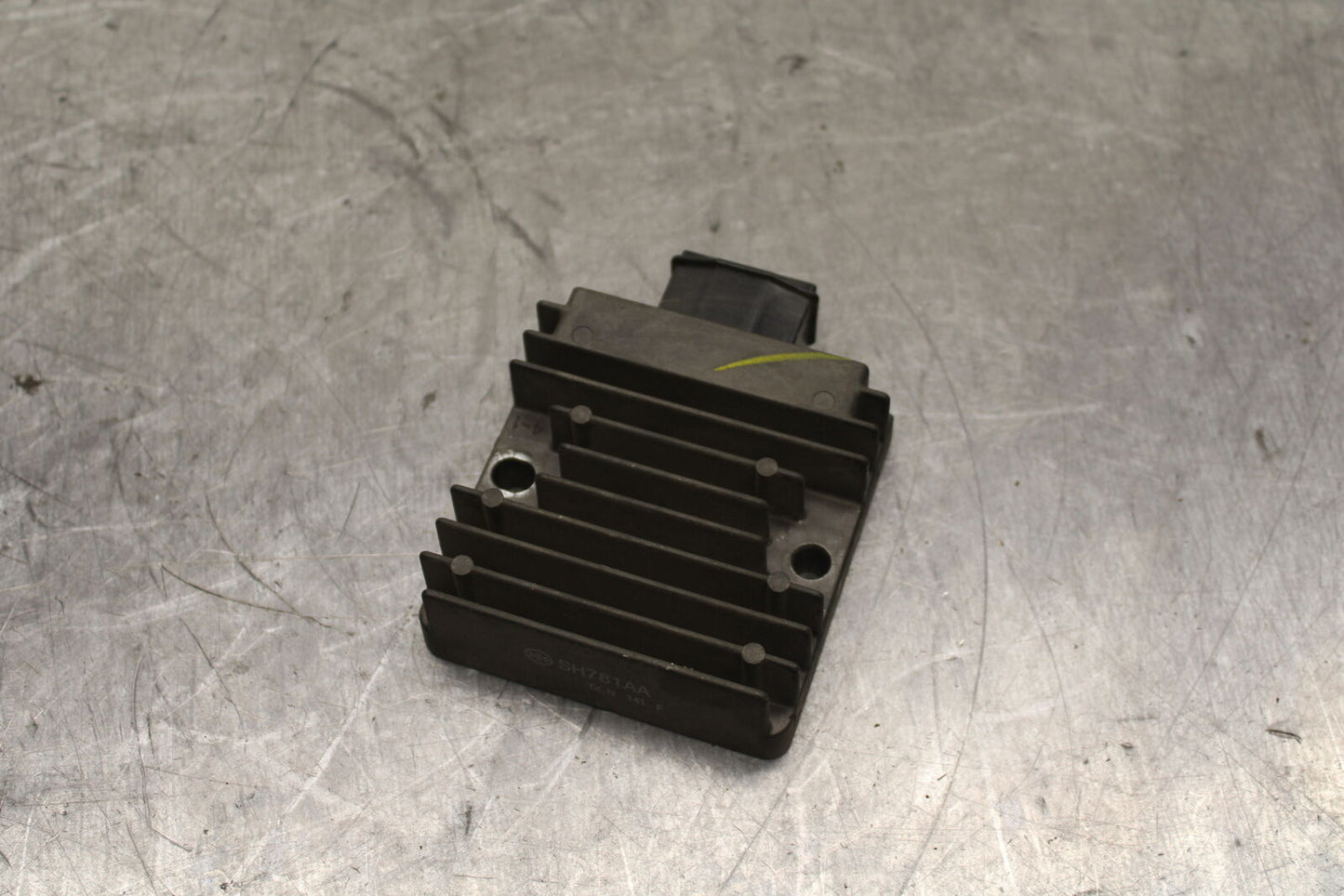 15-16 HONDA CB300F RECTIFIER VOLTAGE REGULATOR BB740