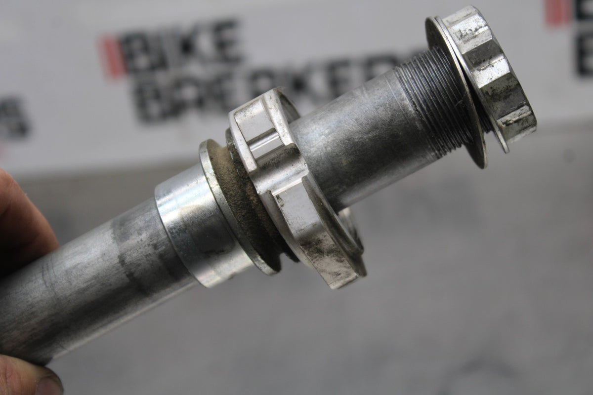 16 DUCATI 959 PANIGALE REAR AXLE BACK WHEEL RIM PIVOT BOLT AXEL BB912