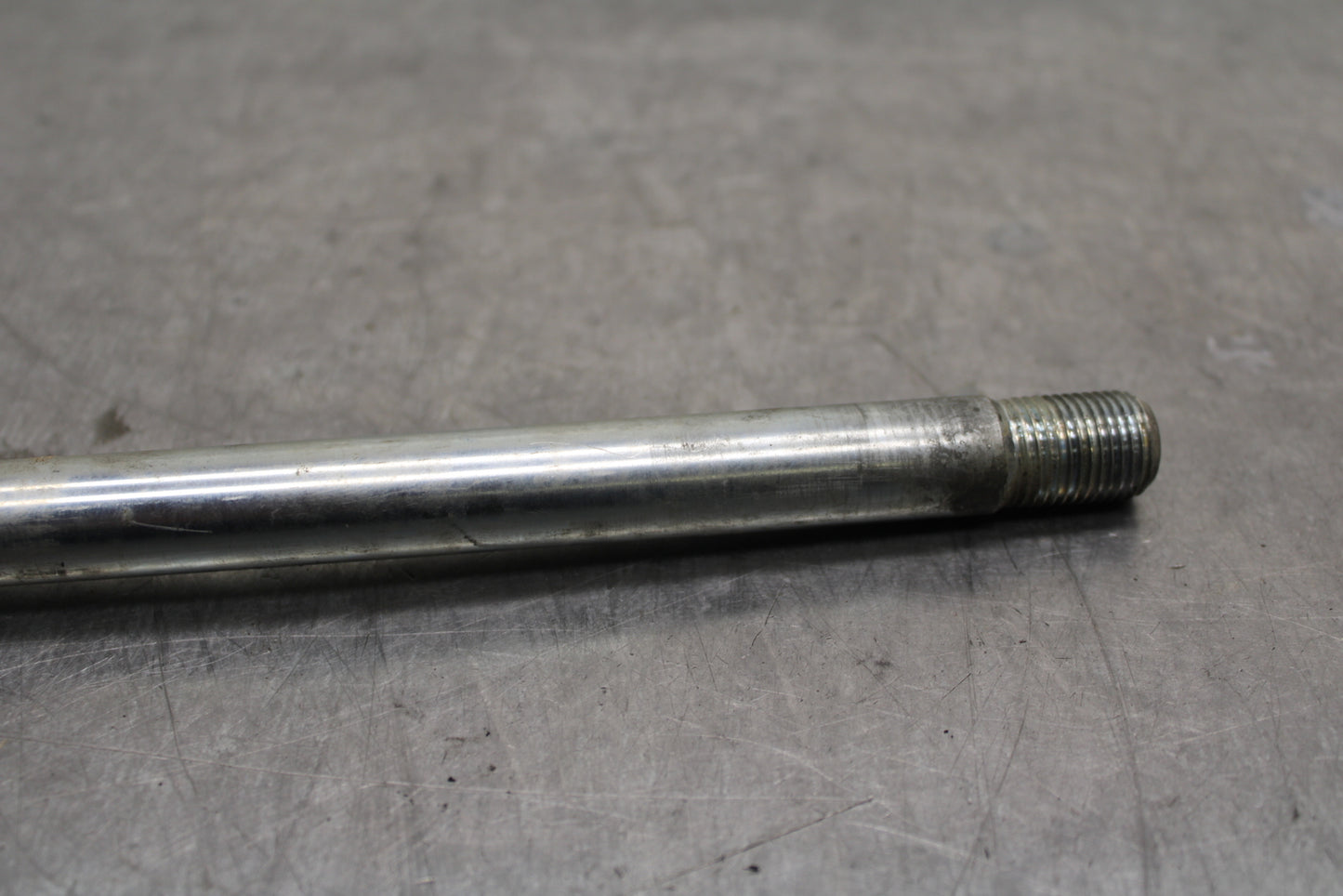 03 SUZUKI SV650S FRONT WHEEL RIM AXLE PIVOT BOLT BB130