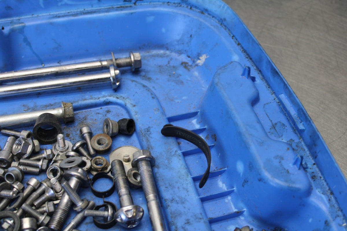 20 TRIUMPH STREET TRIPLE 765 MOUNTING BOLTS HARDWARE SCREWS BB864