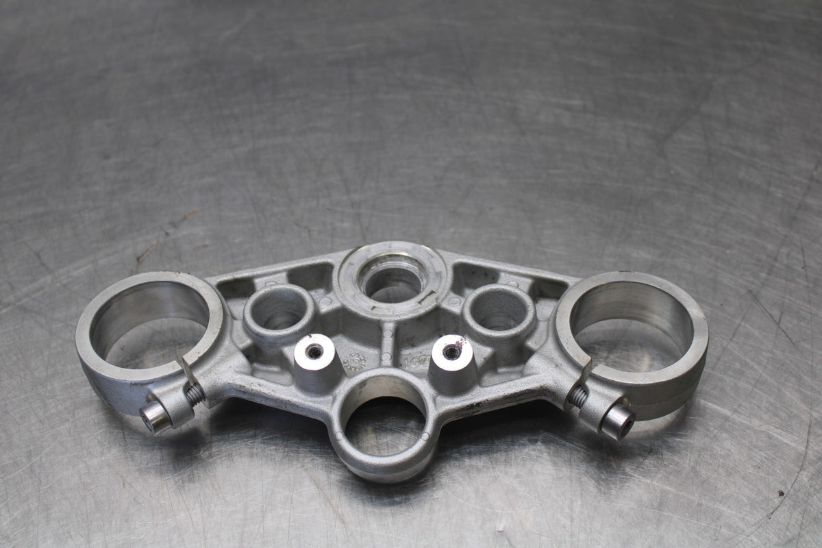 12 TRIUMPH STREET TRIPLE R FORKS UPPER TRIPLE TREE CLAMP BB914
