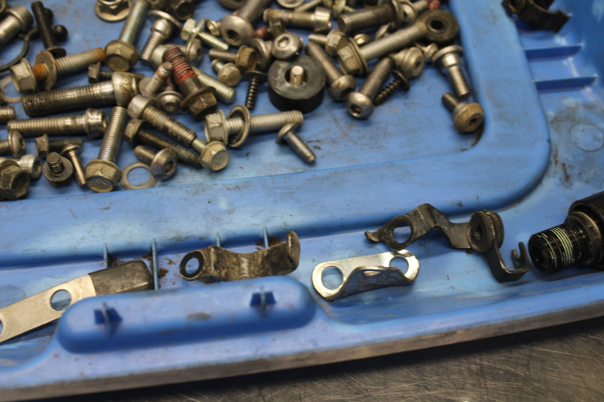 08 KAWASAKI ZX6R MOUNTING BOLTS HARDWARE SCREWS BB896
