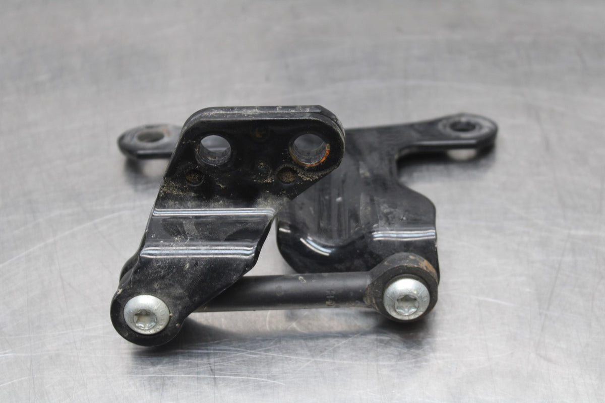 07 HARLEY-DAVIDSON SPORTSTER 1200 CUSTOM XL1200C ENGINE MOUNT BRACKET SET BB833