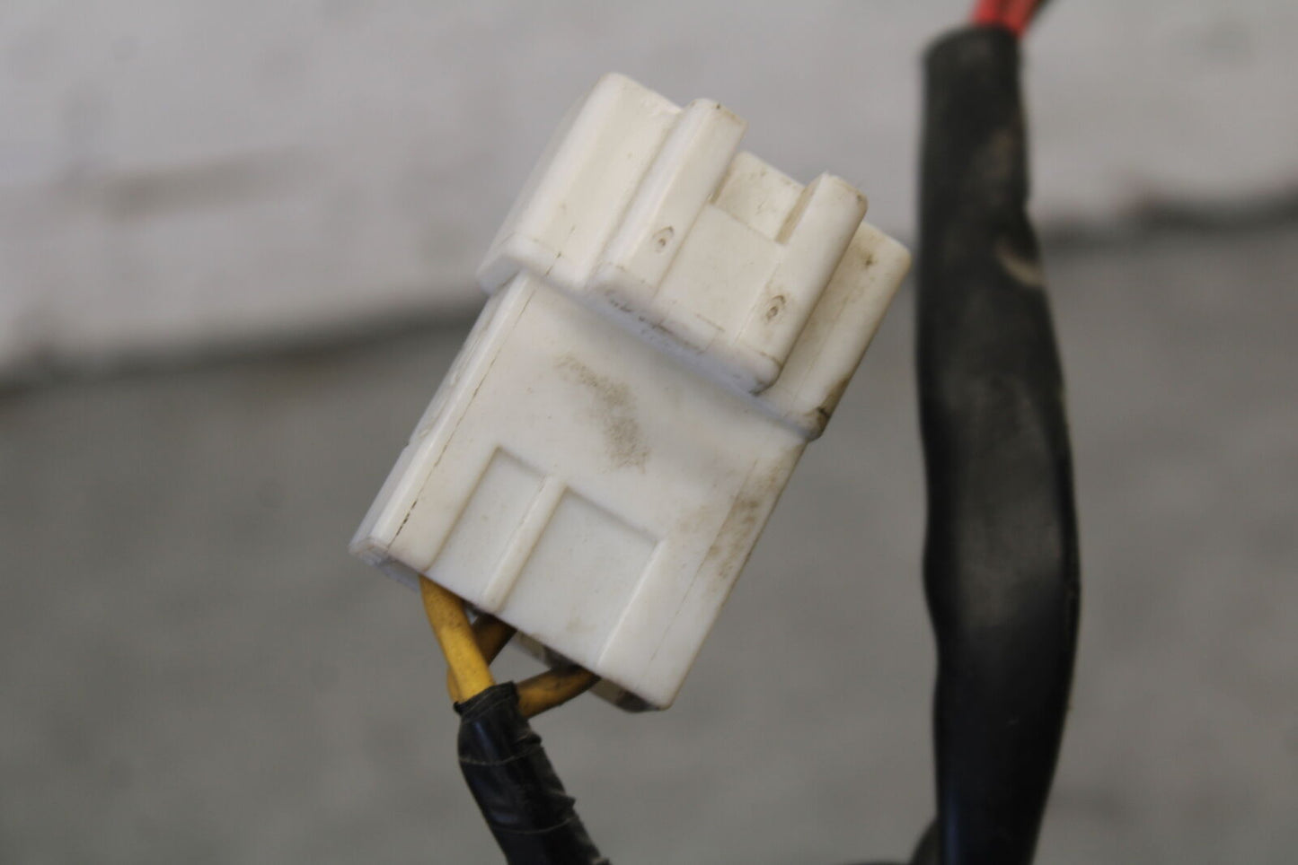 05-06 HONDA CBR600RR RECTIFIER VOLTAGE REGULATOR BB689