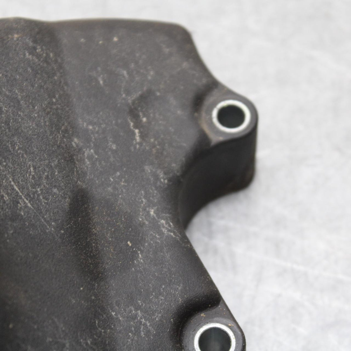 21 KAWASAKI NINJA ZX6R ENGINE SPROCKET COVER BB647