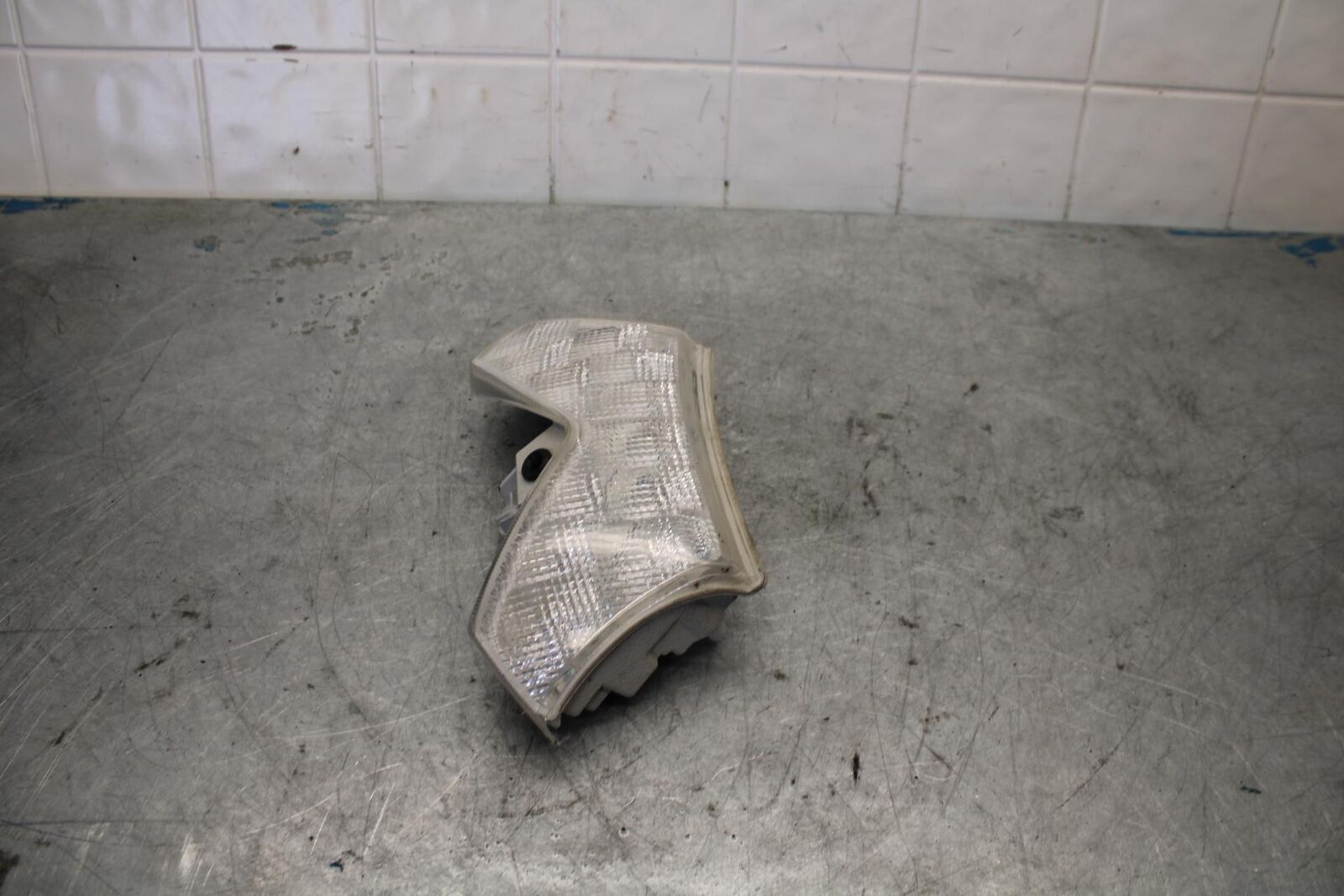 06-07 KAWASAKI NINJA ZX14R REAR TAIL TAILLIGHT BACK BRAKE LIGHT bb433