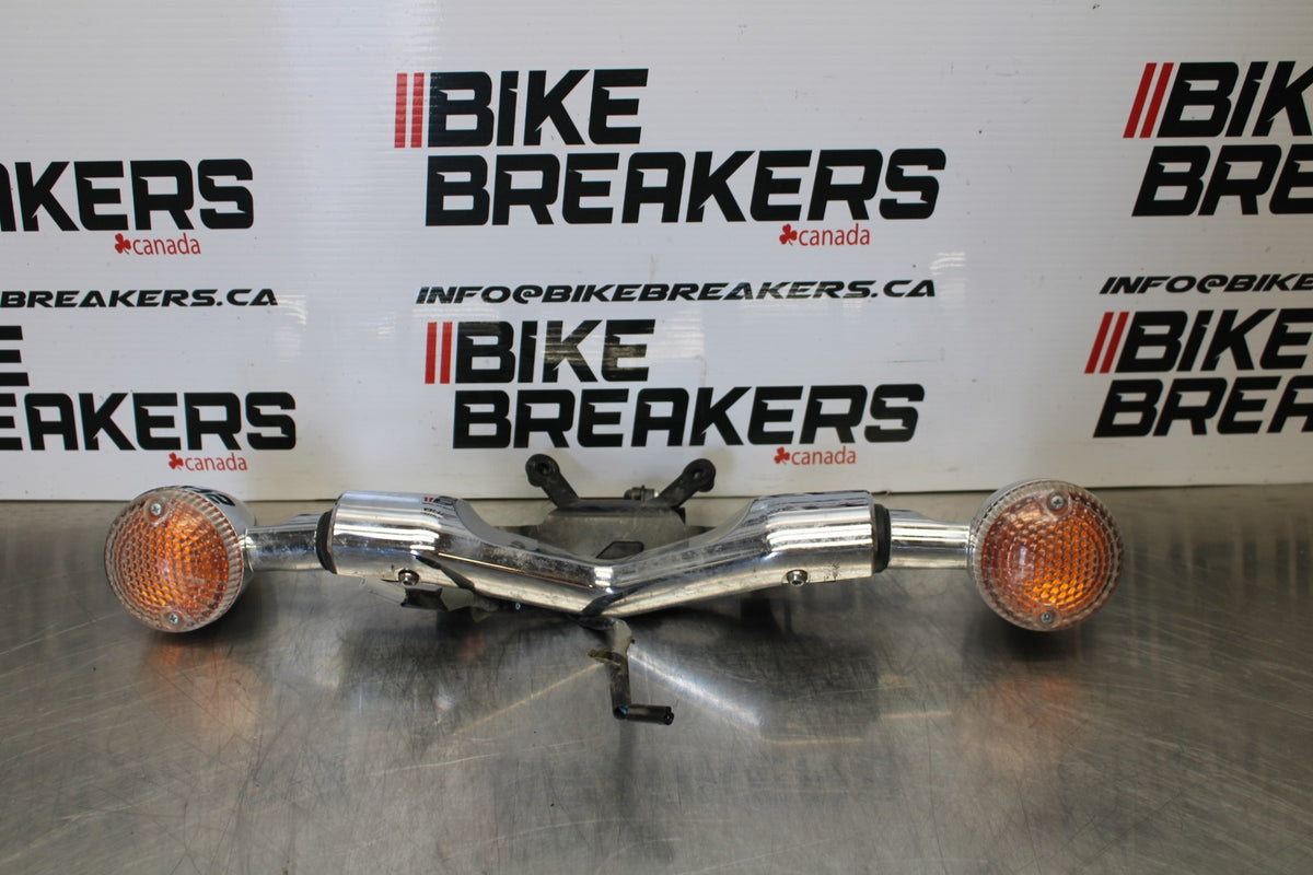 09 YAMAHA V STAR 950 FRONT TURN SIGNAL BAR MOUNT & LIGHTS BB172