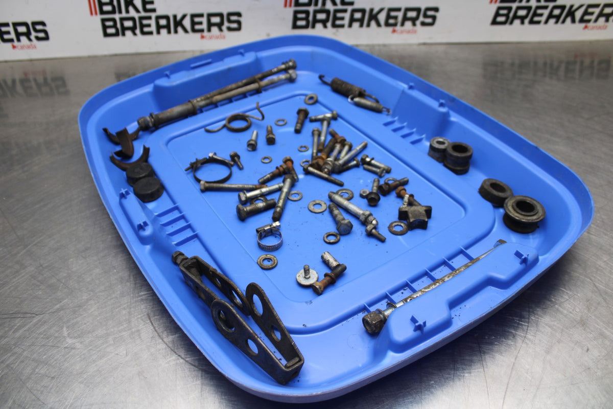 77-79 SUZUKI GS1000 MOUNTING BOLTS HARDWARE MOTOR SCREWS BB807