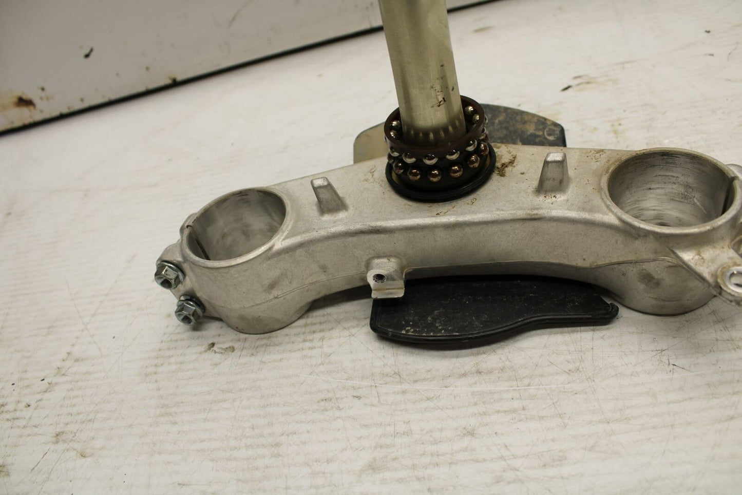 06-07 SUZUKI GSXR600 FRONT FORKS CLAMP LOWER TRIPLE TREE STEM BB289