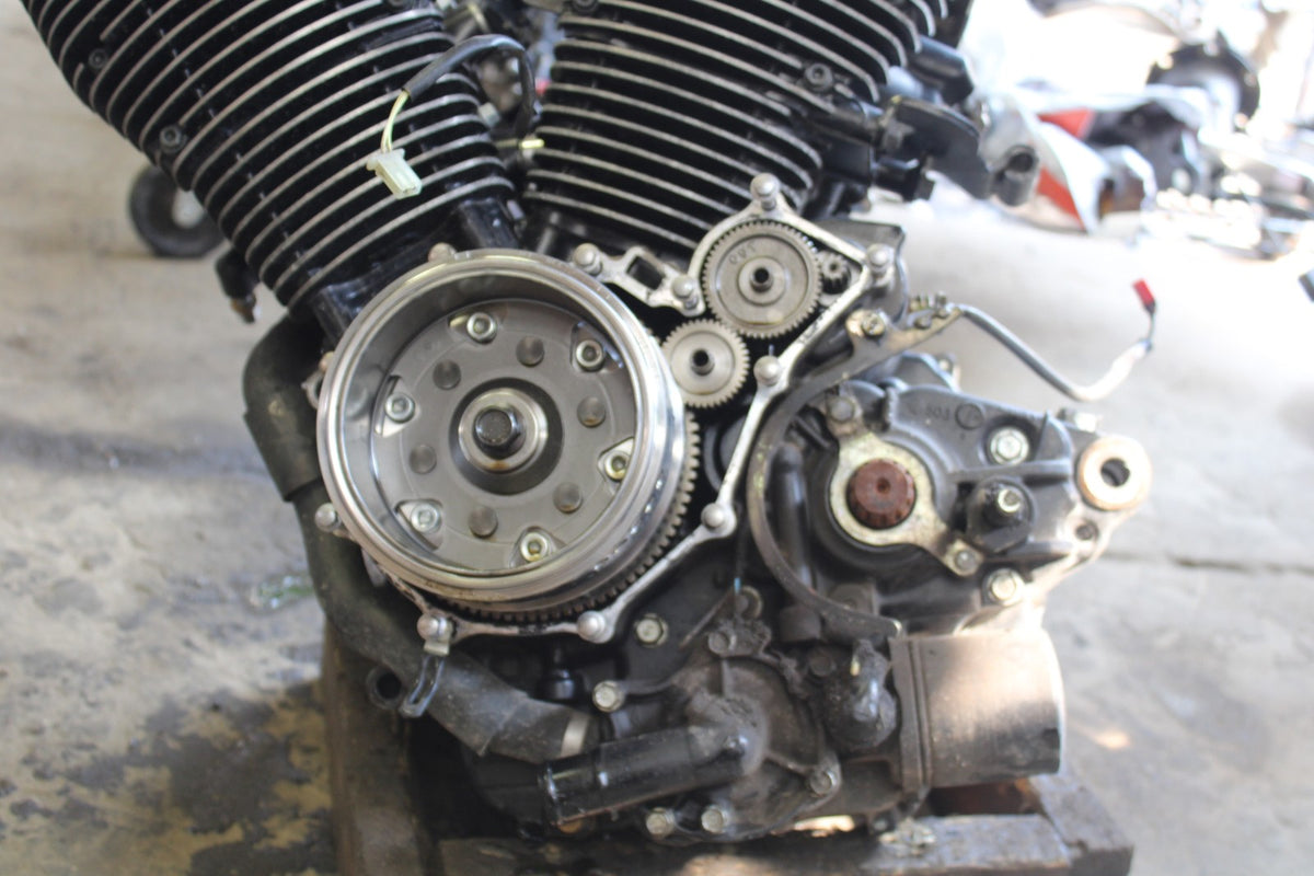 03 HONDA SHADOW SPIRIT 750 VT750DC ENGINE MOTOR BB907