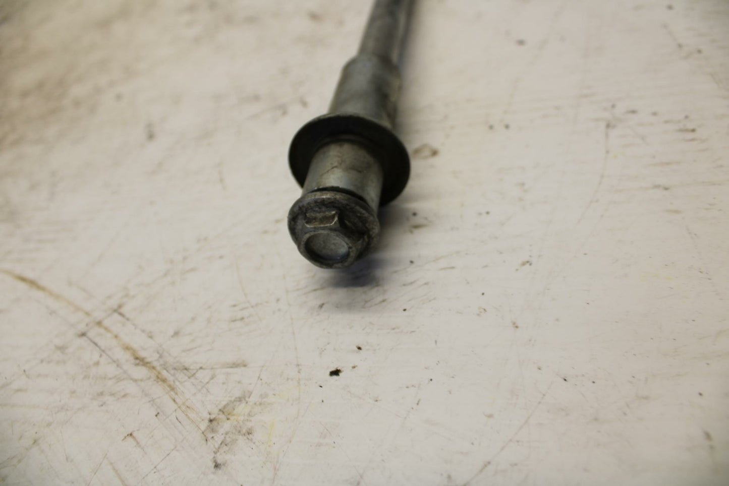 99-02 SUZUKI SV650S FRONT WHEEL RIM AXLE PIVOT BOLT BB299