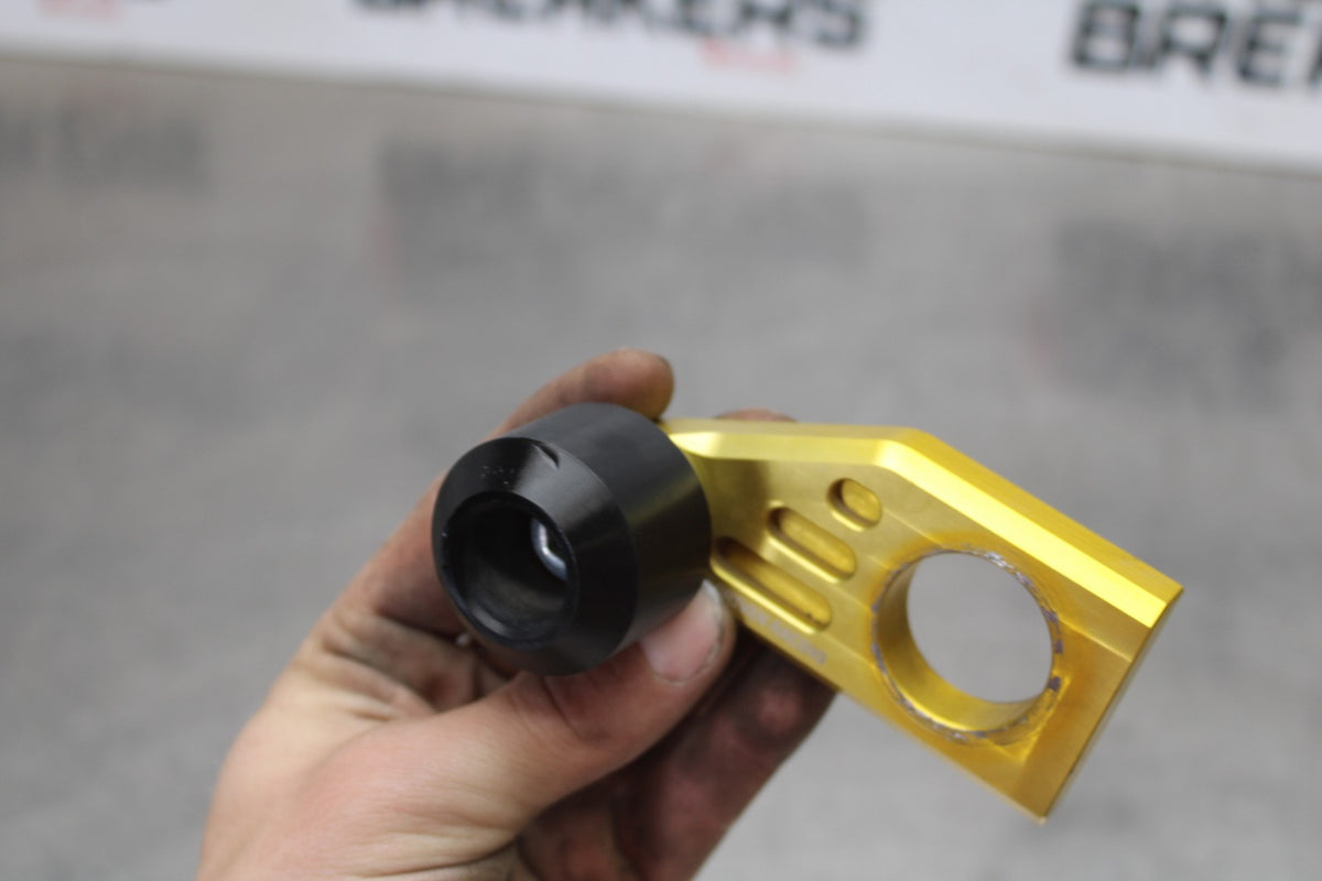 17 YAMAHA YZF R6 DRIVEN RACING REAR BACK WHEEL AXEL BLOCKS  BB922
