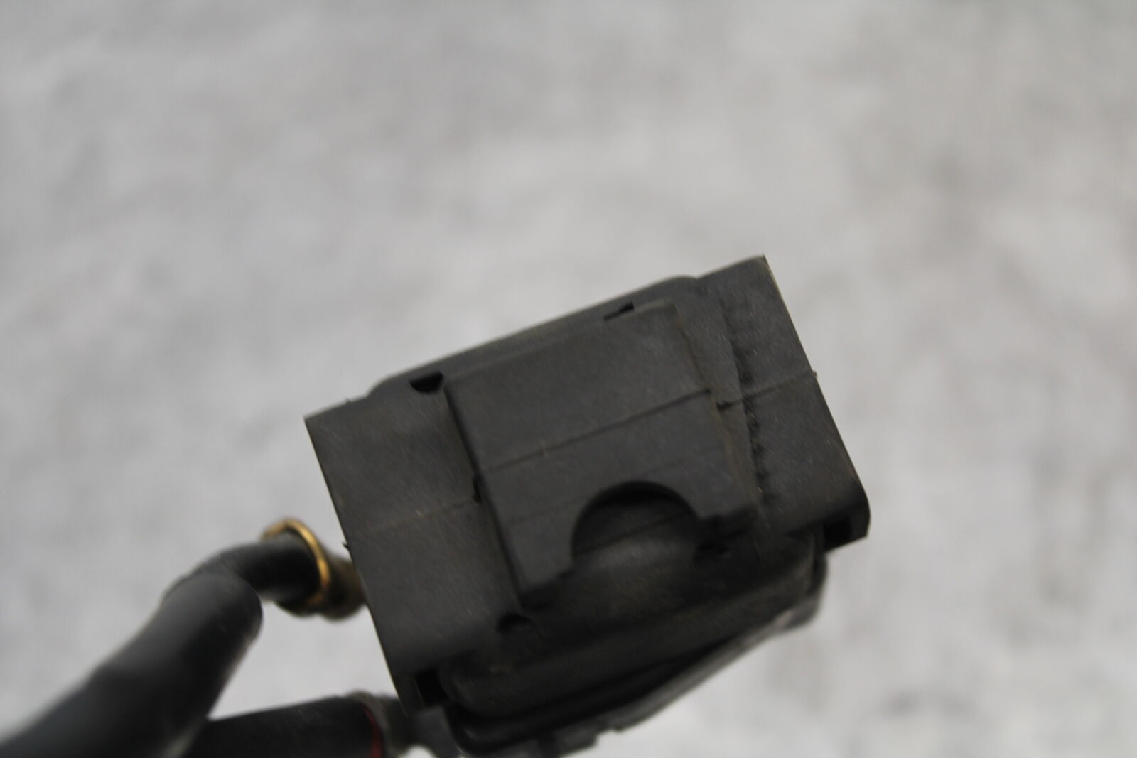 04-05 SUZUKI GSXR600 ENGINE STARTER RELAY STARTING SWITCH 31800-35F00  BB658